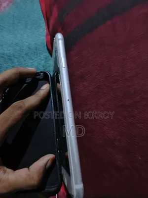 অ্যাপল আইফোন ৭ ৩২ জিবি সাদা