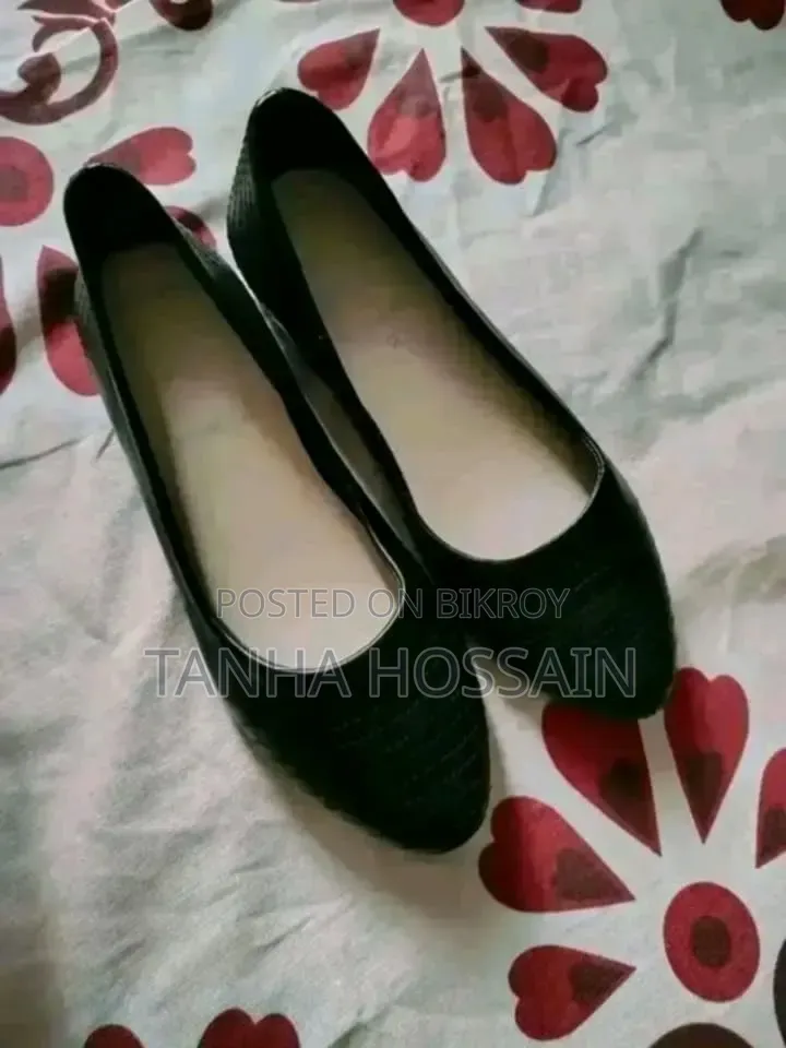 Aarong shoes size 35 unused just tried