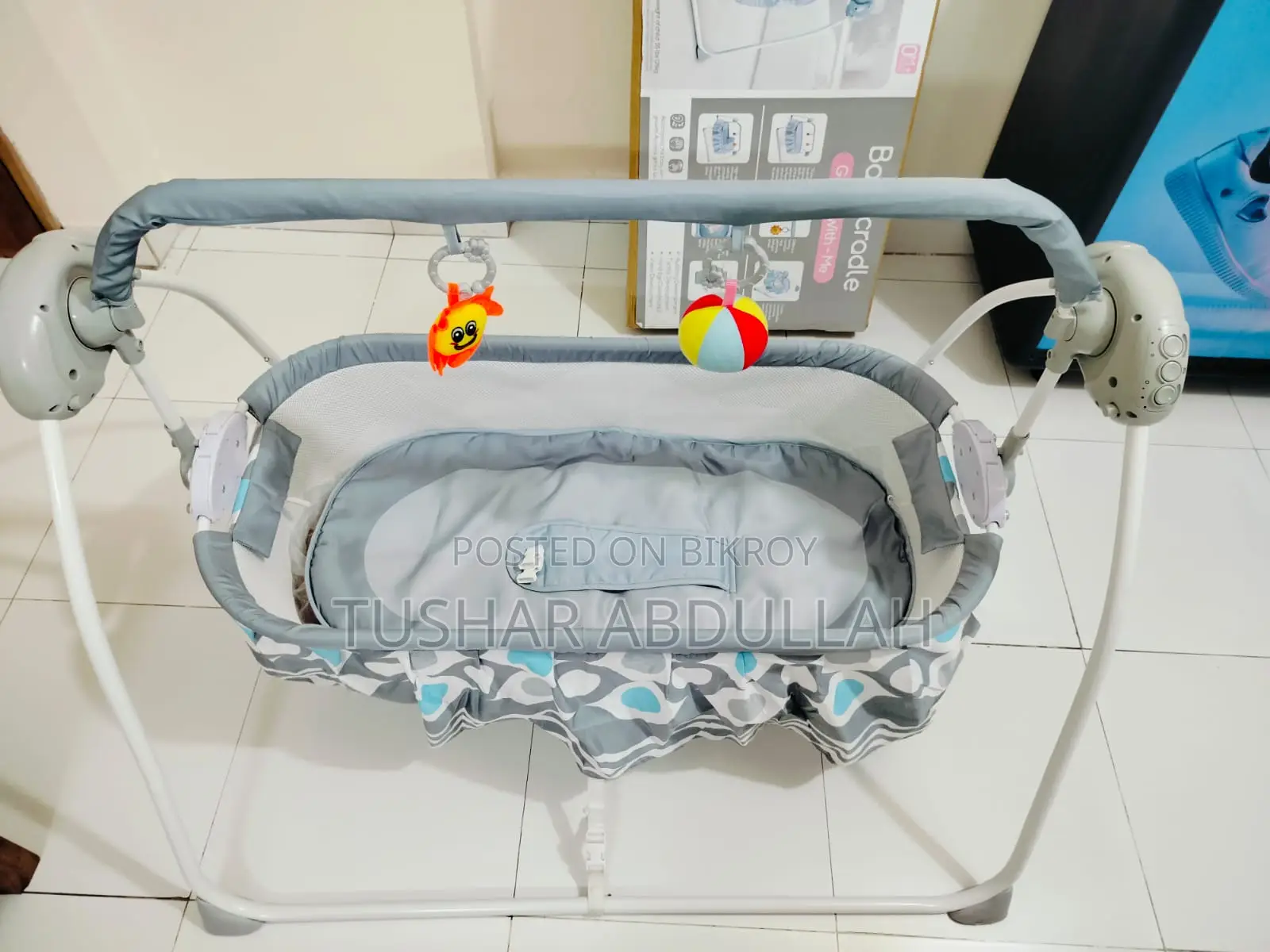 Bacchader Dolna / Automatic Baby Swing Cradle