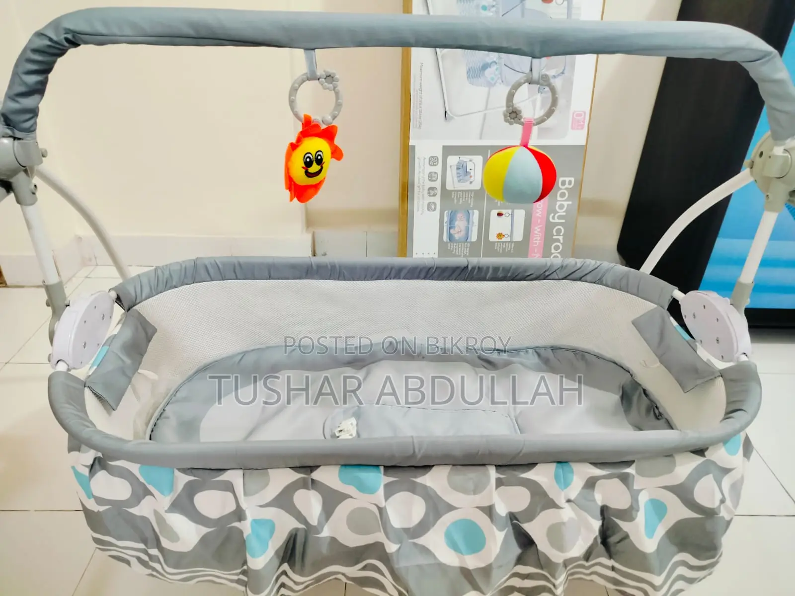 Bacchader Dolna / Automatic Baby Swing Cradle