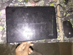 Laptop Acer Aspire One 725 4GB AMD HDD 16 GB