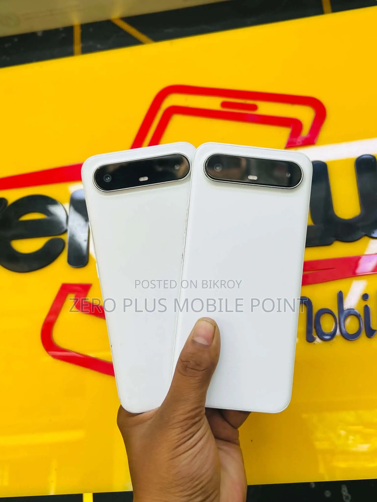 টেকনো পোভা স্লিম ৫জি ২৫৬ জিবি হোয়াইট