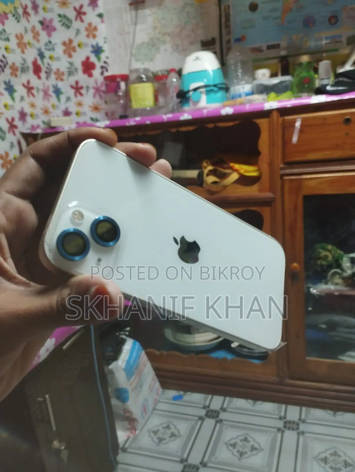 নিউ অ্যাপল আইফোন ১৩ ১২৮ জিবি হোয়াইট