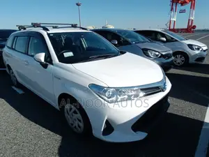 Toyota Corolla Fielder 1.5 Hybrid FWD 2021 White