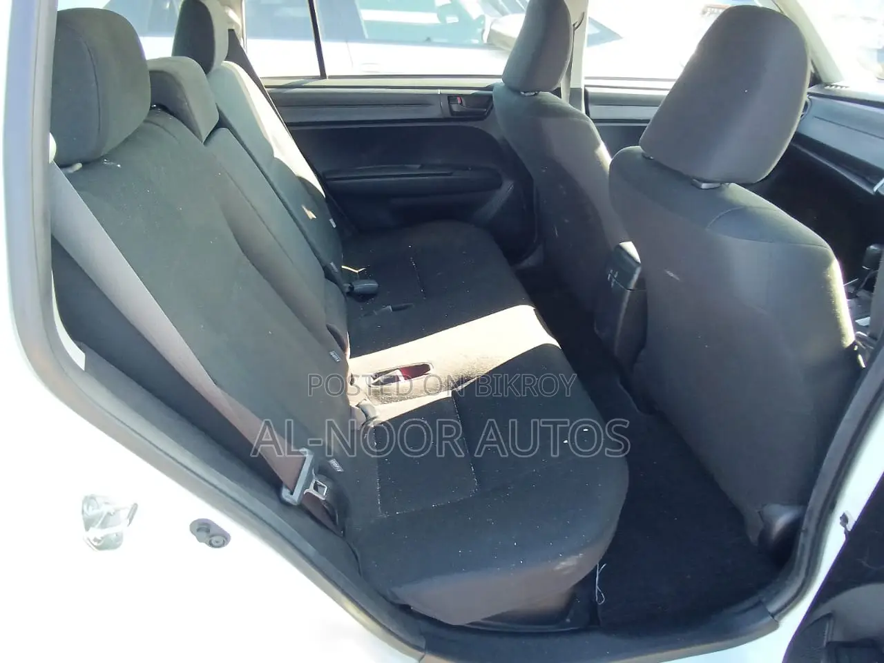 Toyota Corolla Fielder 1.5 Hybrid FWD 2021 White