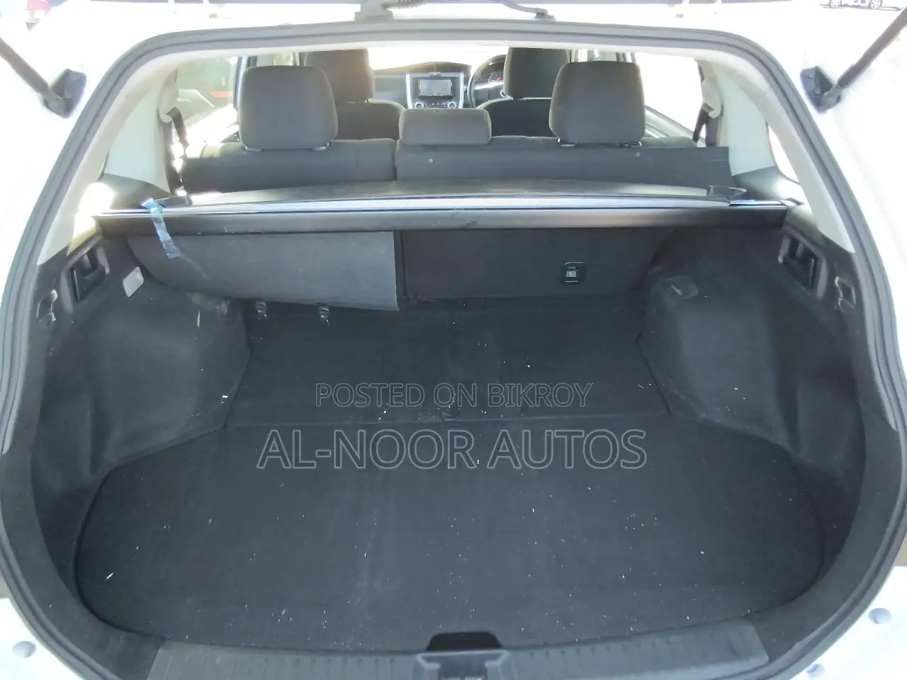 Toyota Corolla Fielder 1.5 Hybrid FWD 2021 White