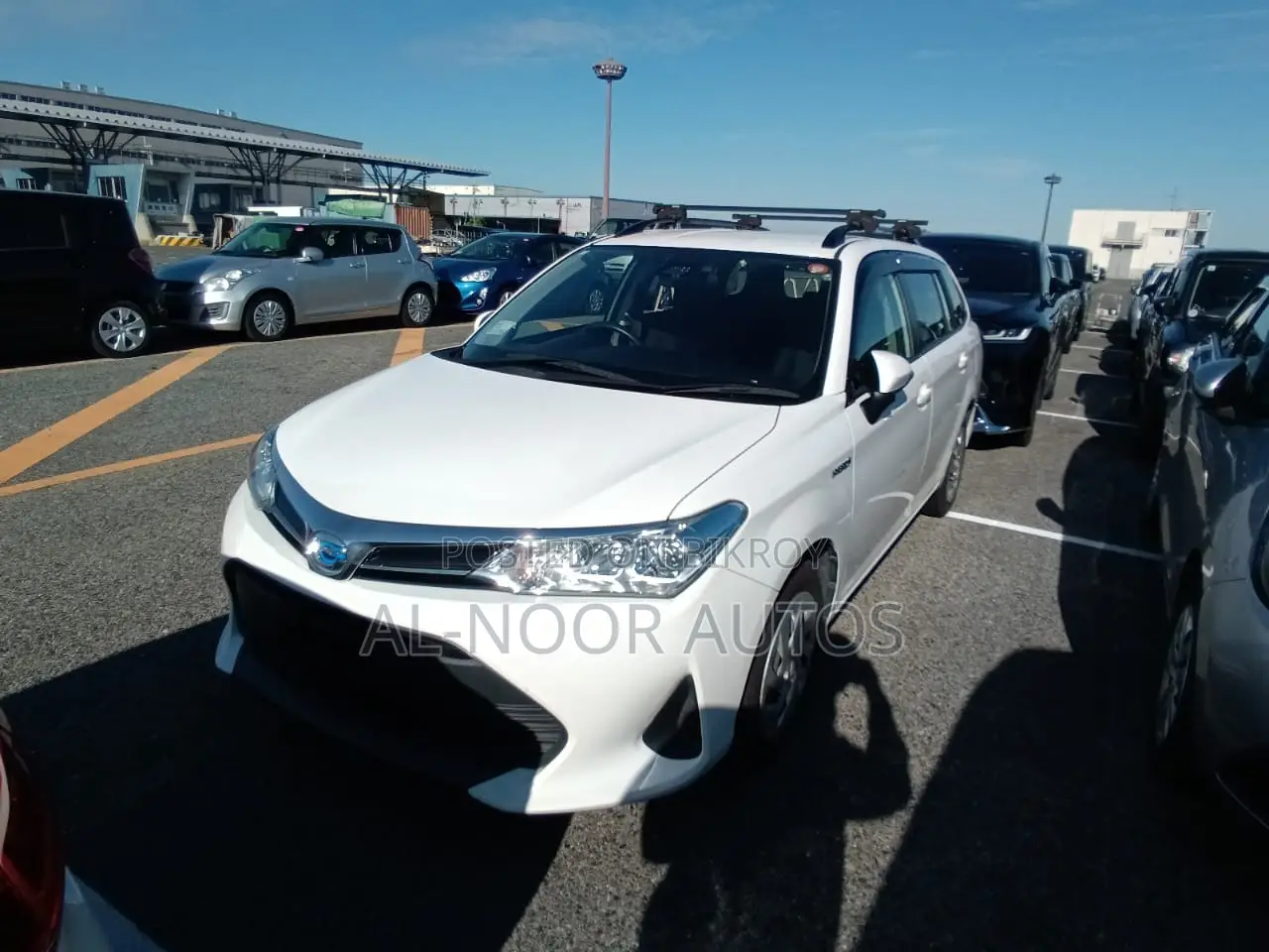 Toyota Corolla Fielder 1.5 Hybrid FWD 2021 White