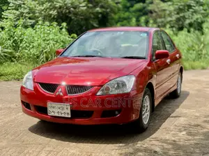 মিতসুবিশি ল্যান্সার ২০০৫ লাল