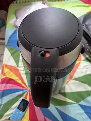 হট ওয়াটার ফ্লাস্ক