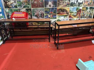 স্কুলের বেঞ্চ বিক্রি হবে
