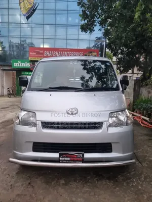 টয়োটা নোয়া ২০১০ সিলভার