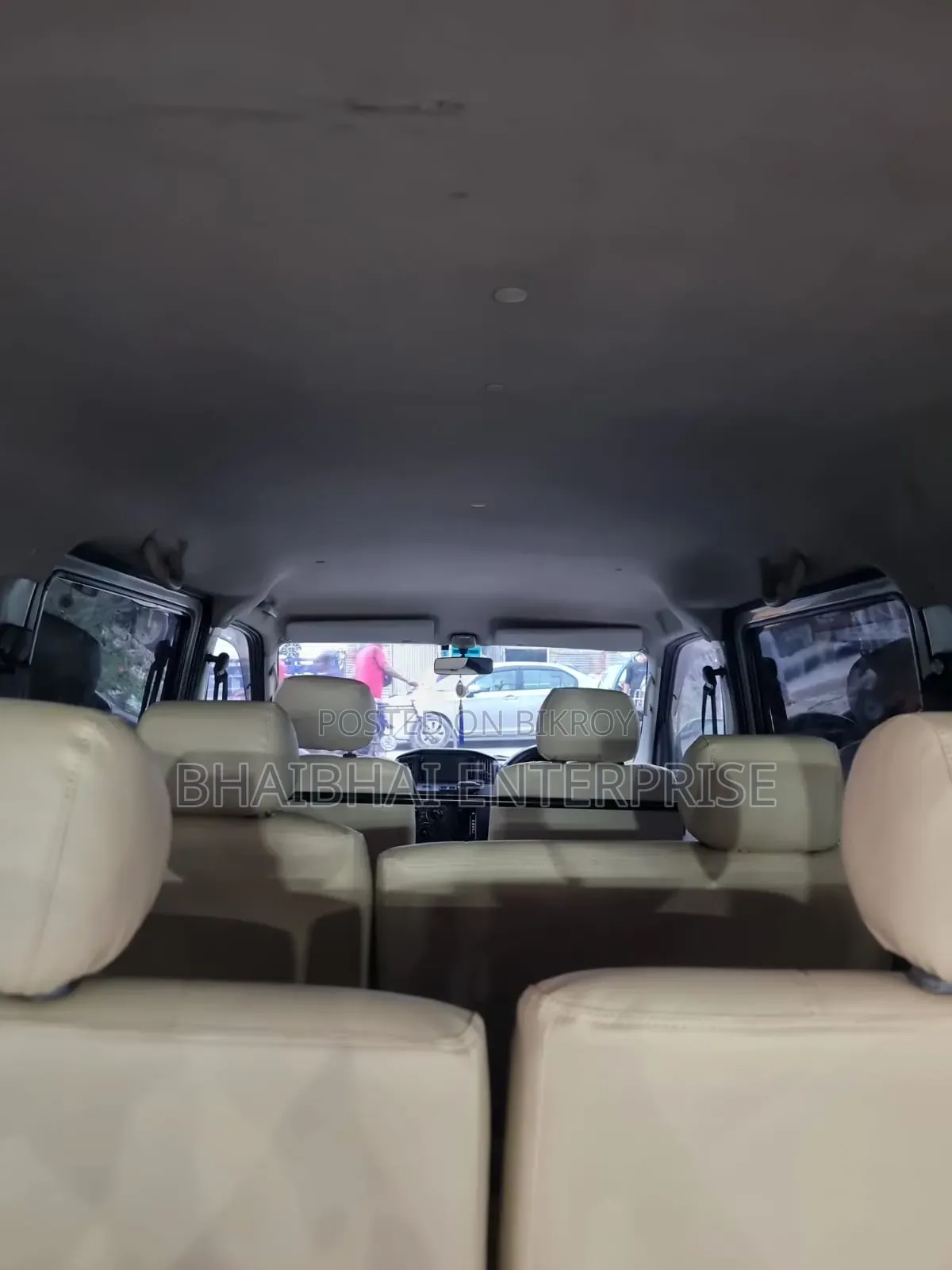 Toyota Noah 2010 Silver