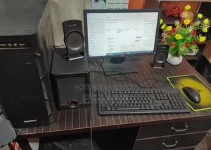 Desktop Computer Dell 12GB Intel Core i5 SSD 500GB