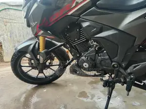 Honda Hornet 2025 Black