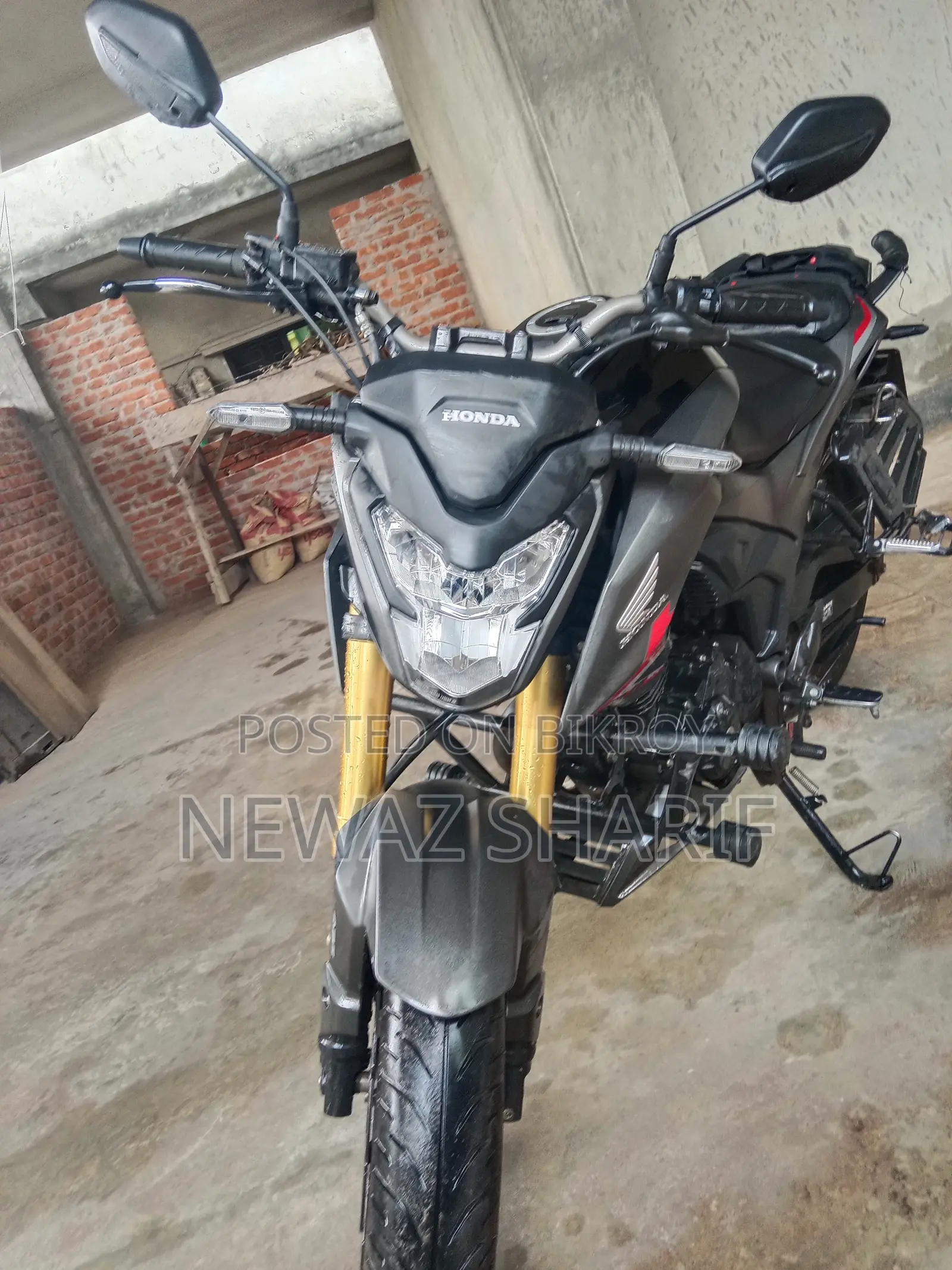 Honda Hornet 2025 Black