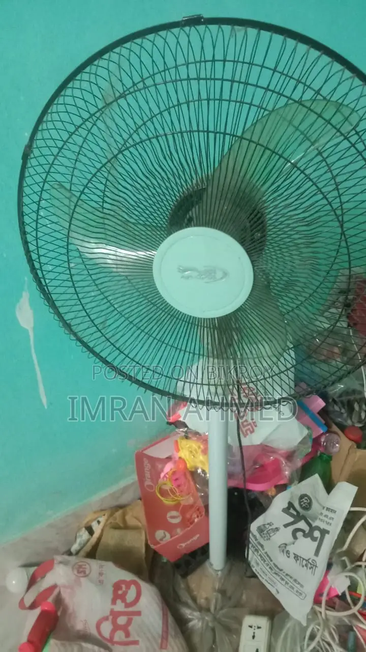 বড়ো স্ট্যান্ড ফ্যান সেল