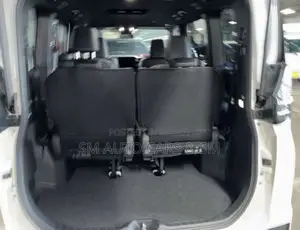 Toyota Voxy Hybrid S-Z 2WD 7-Seater 2023 Pearl