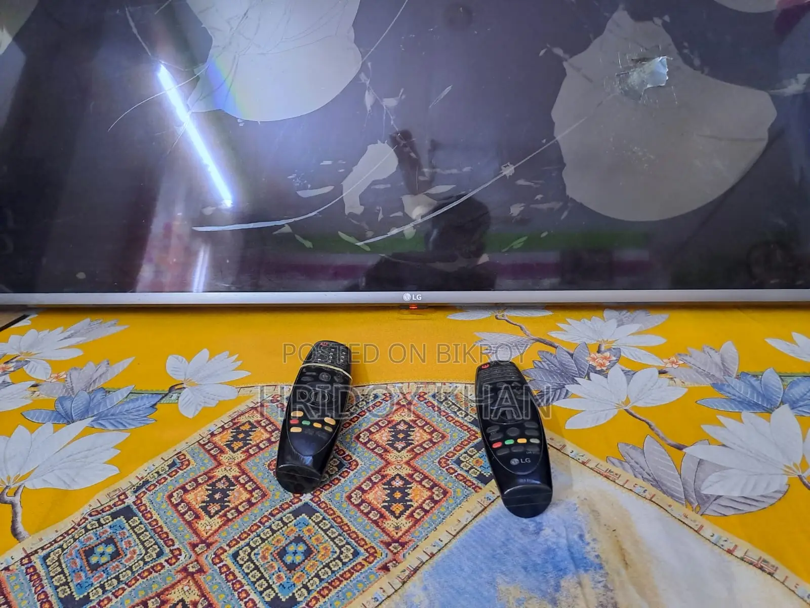 LG 65UM7600PTA 65inc Panel Broken TV