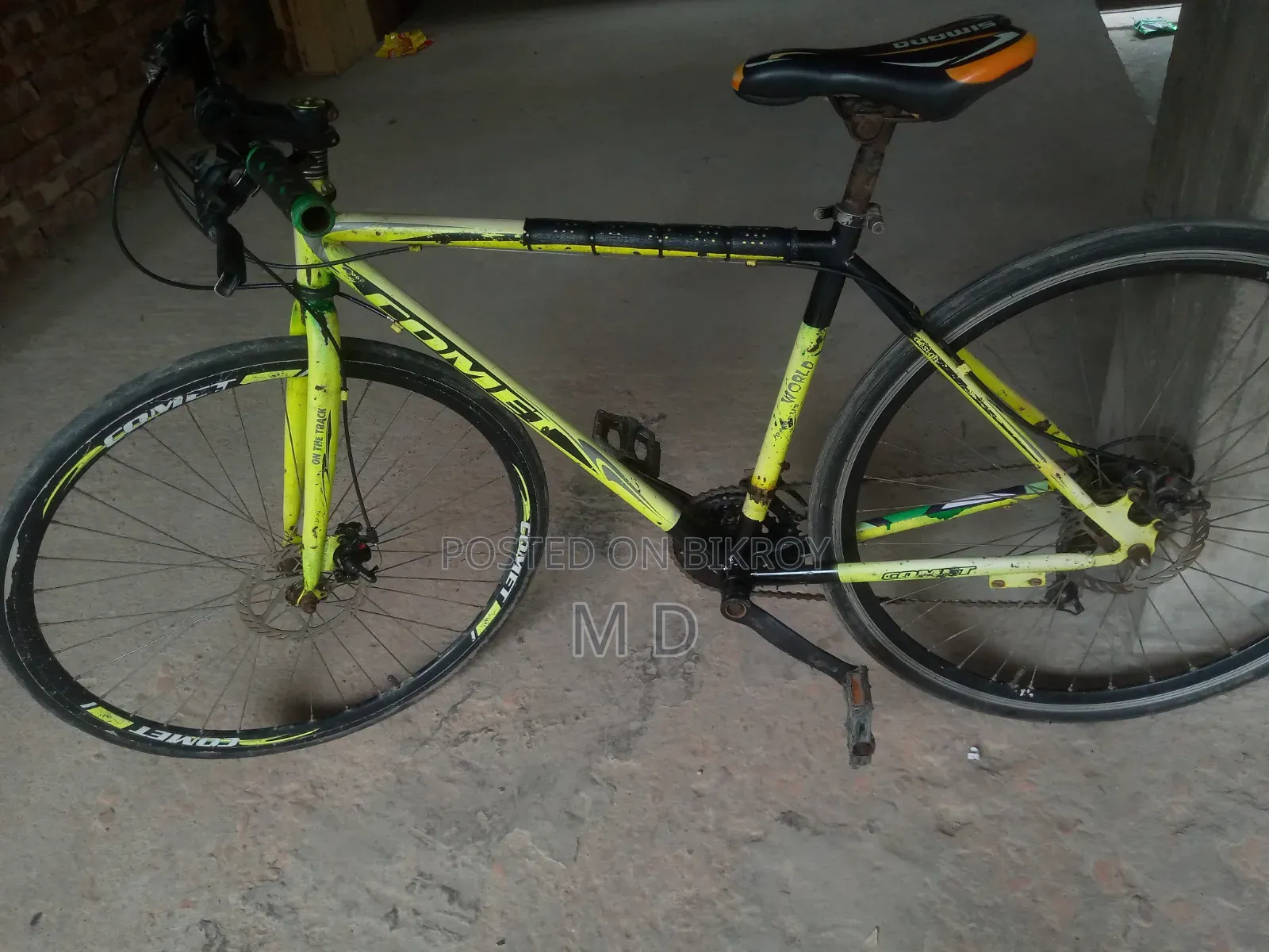 চিকন চাকা রোড বাইক