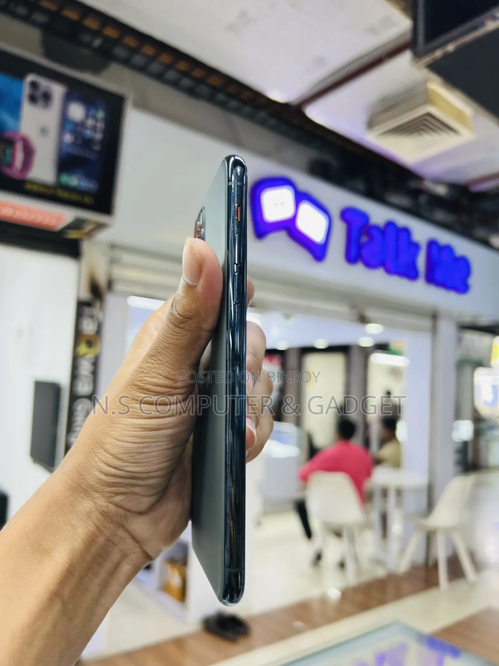 অ্যাপল আইফোন ১১ প্রো ম্যাক্স ২৫৬ জিবি ব্লু