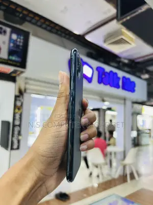 অ্যাপল আইফোন ১১ প্রো ম্যাক্স ২৫৬ জিবি ব্লু