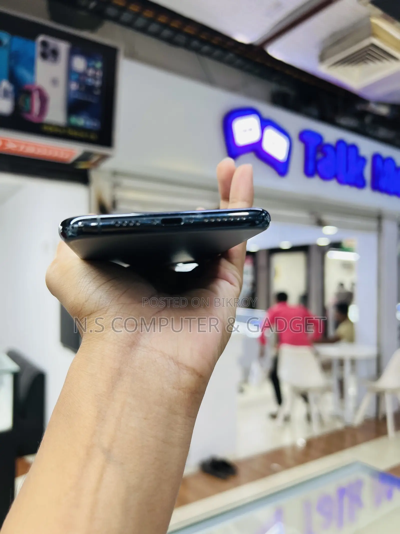 অ্যাপল আইফোন ১১ প্রো ম্যাক্স ২৫৬ জিবি ব্লু