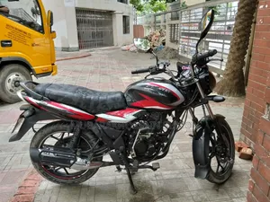 বাজাজ ডিসকভার ১২৫ ২০২১ ব্ল্যাক