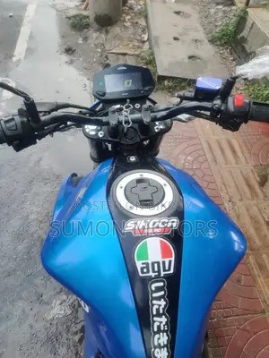 সুজুকি জিক্সার ২০২২ ব্লু