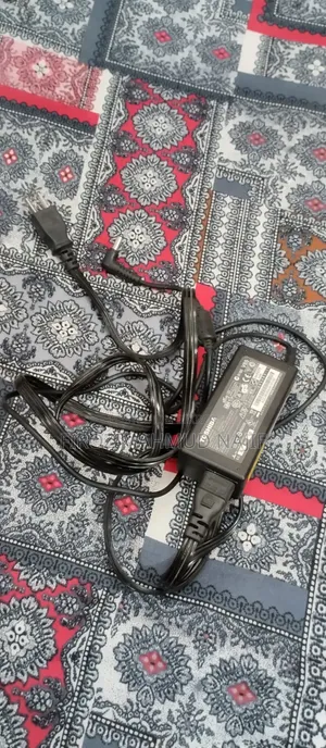 Original Toshiba Laptop Charger | 19V 3.42A | 65W AC Adapter