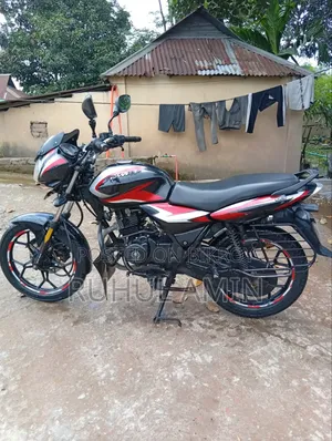 Bajaj Discover 125 2022 Black
