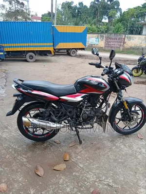 Bajaj Discover 125 2022 Black