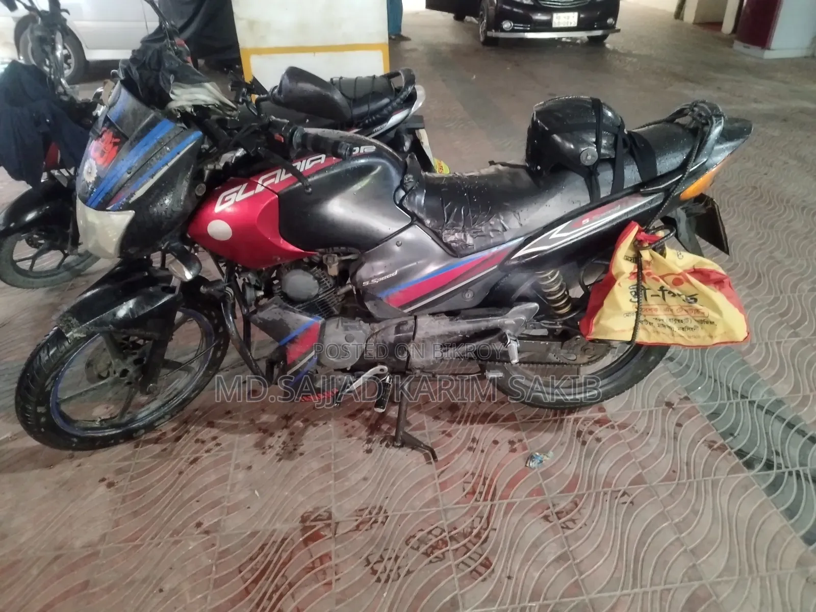 Yamaha 2010 Black