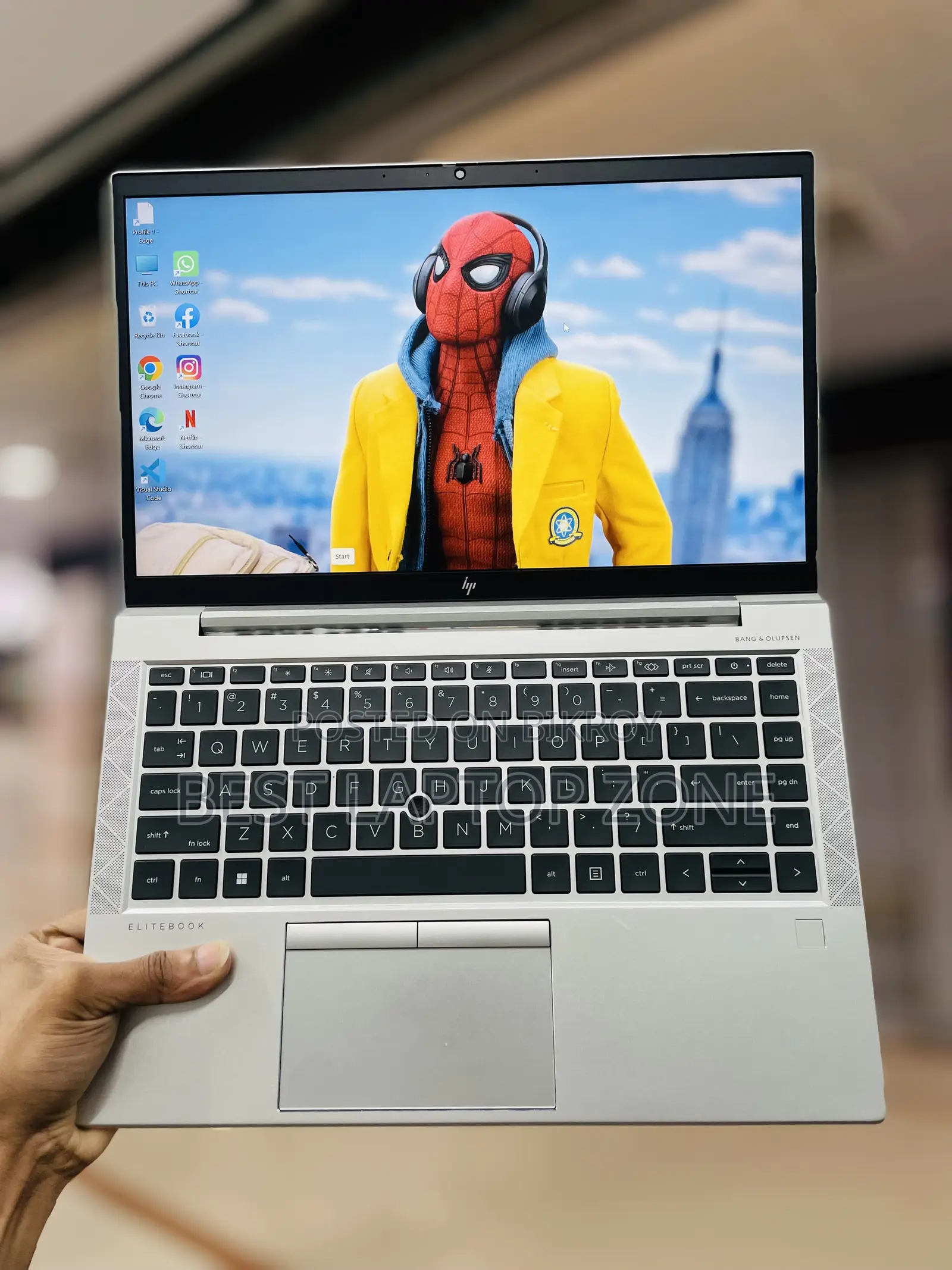 ল্যাপটপ এইচপি এলিটবুক ৭২৫ ১৬জিবি ইন্টেল কোর আই৭ এসএসডি ৫১২জিবি