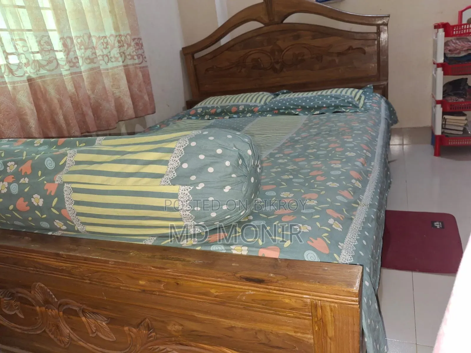 Semi Double Bed