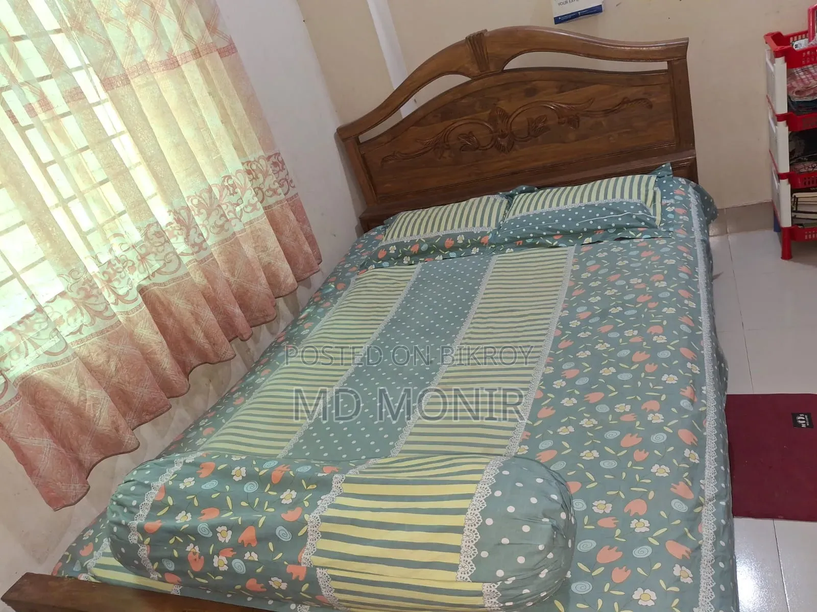Semi Double Bed