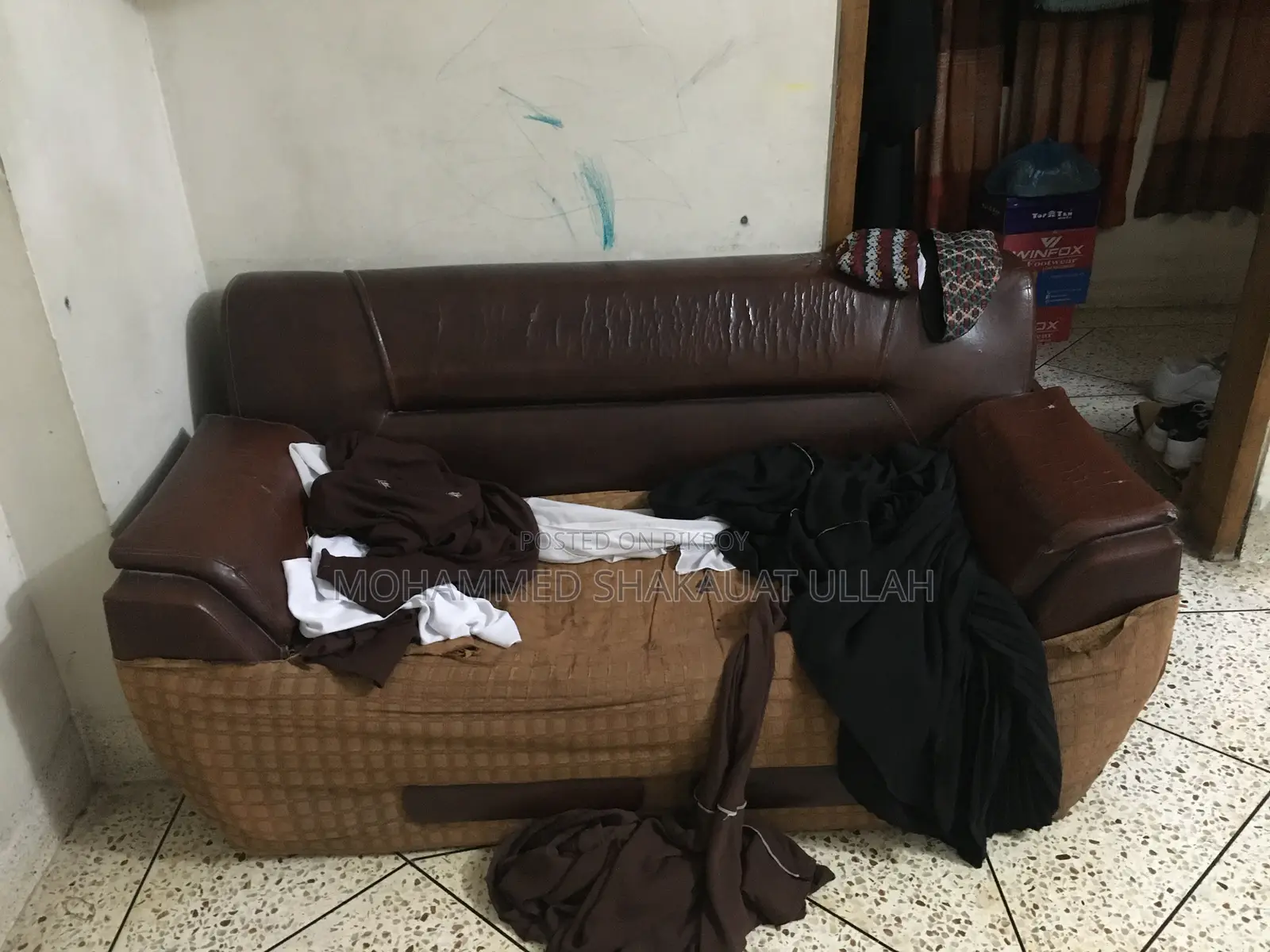 3 Sofa Old Raxine