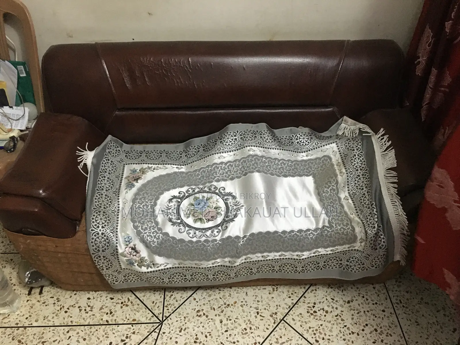 3 Sofa Old Raxine