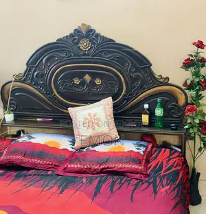 Sirish Wood Double Master Bed | Beautiful Carving