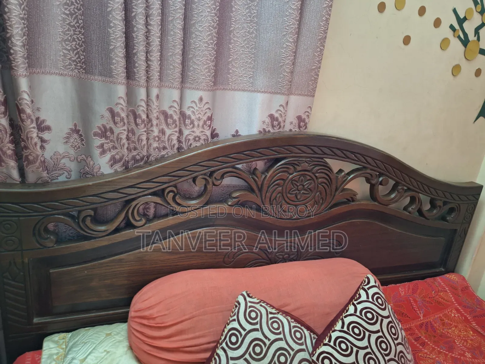 Queen Size Bed (5×7) Regal