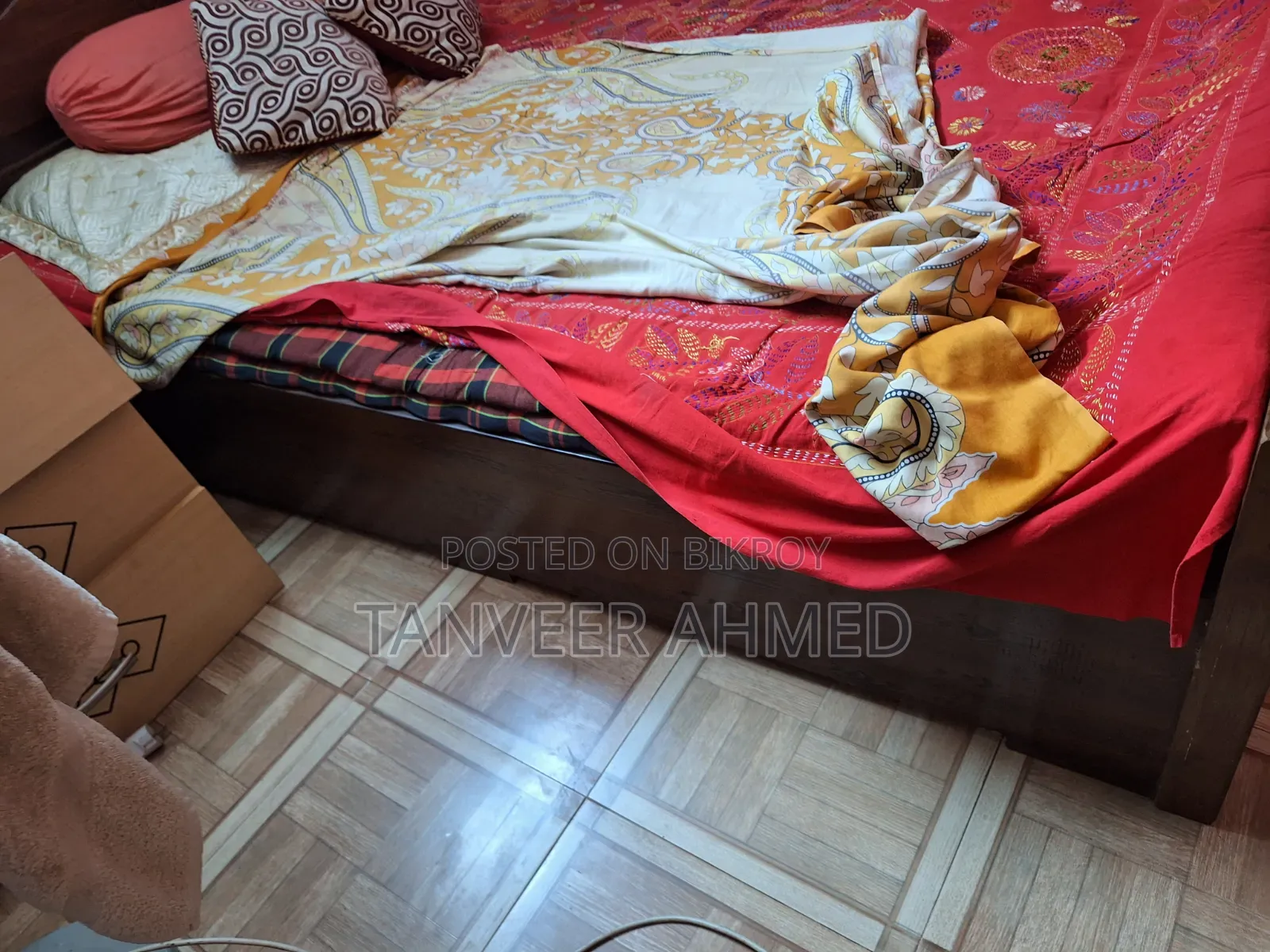 Queen Size Bed (5×7) Regal