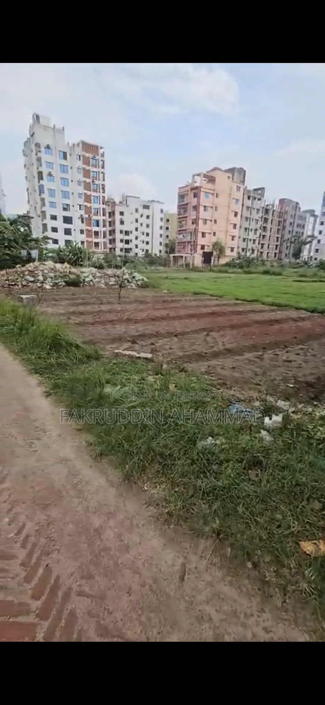 For Sale - 4 Katha Corner Plot in Green Model Town