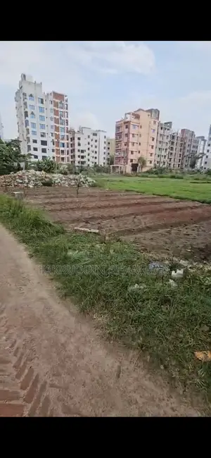 For Sale - 4 Katha Corner Plot in Green Model Town