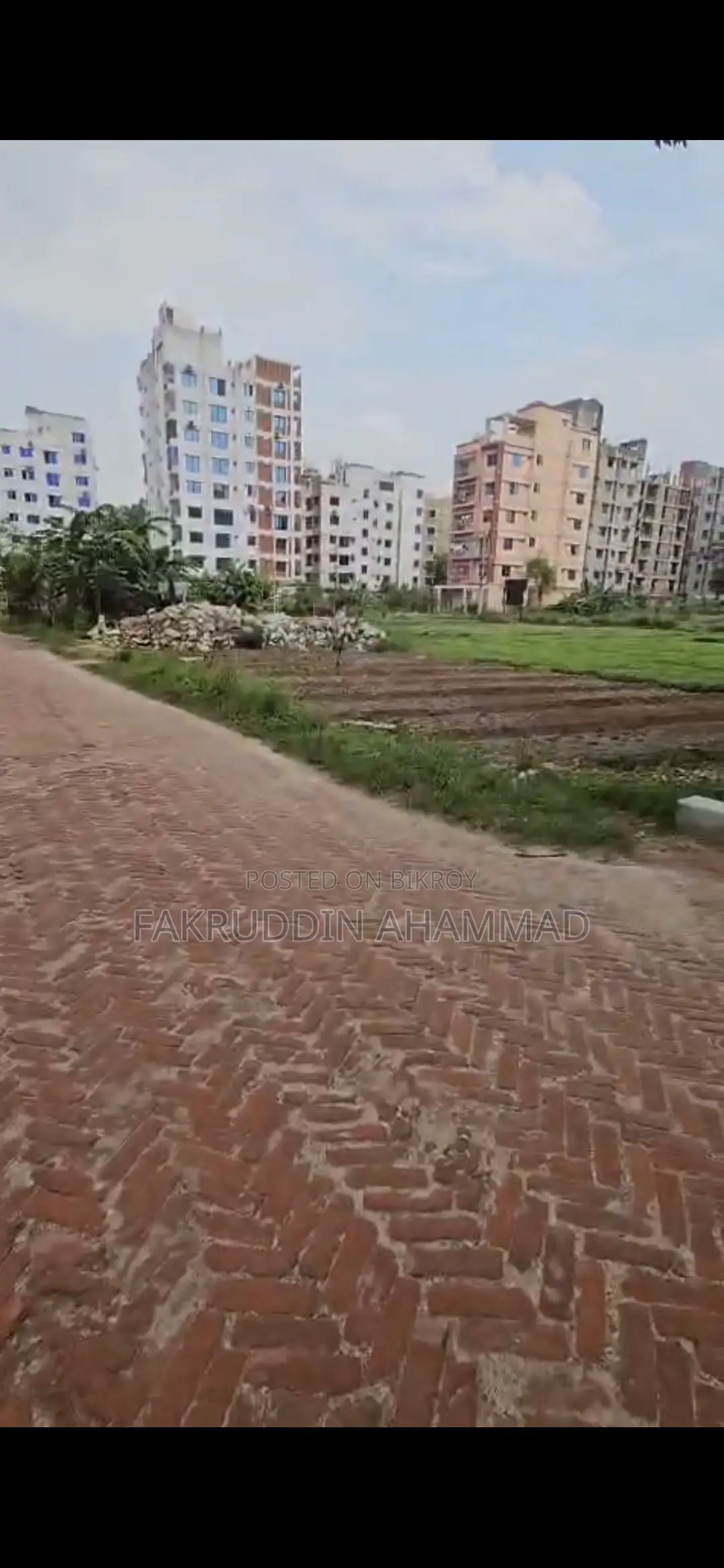 For Sale - 4 Katha Corner Plot in Green Model Town