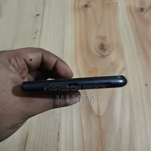 স্যামসাং গ্যালাক্সি এ৭ ৬৪ জিবি ব্ল্যাক