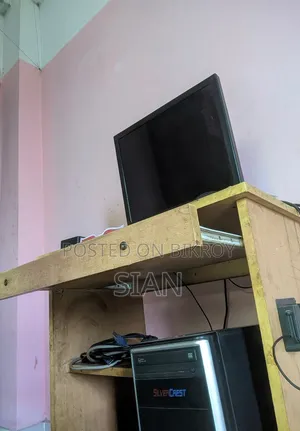 Desktop Computer 2GB Intel Pentium HDD 128GB