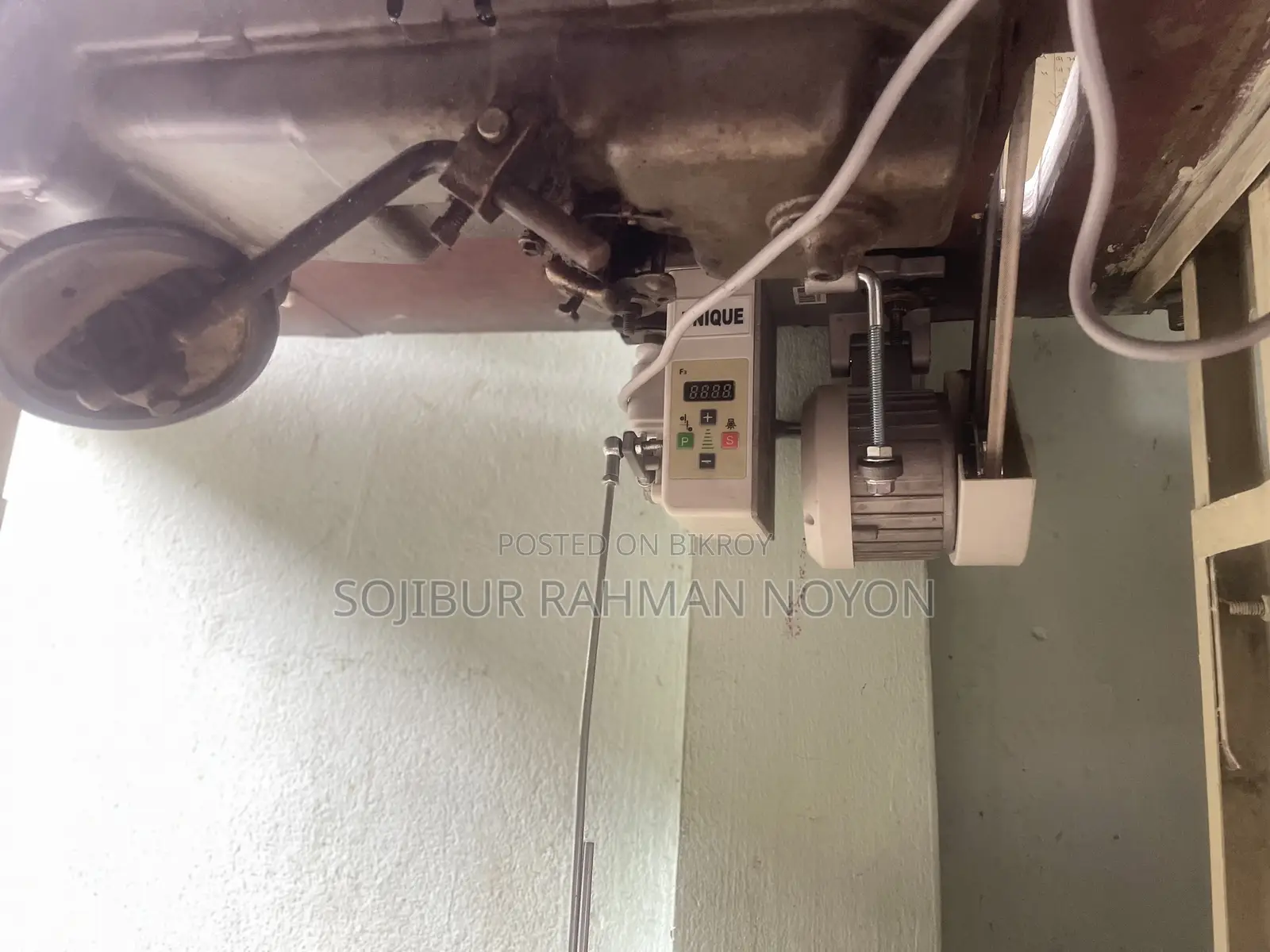 Jack Industriel Sewing Machine