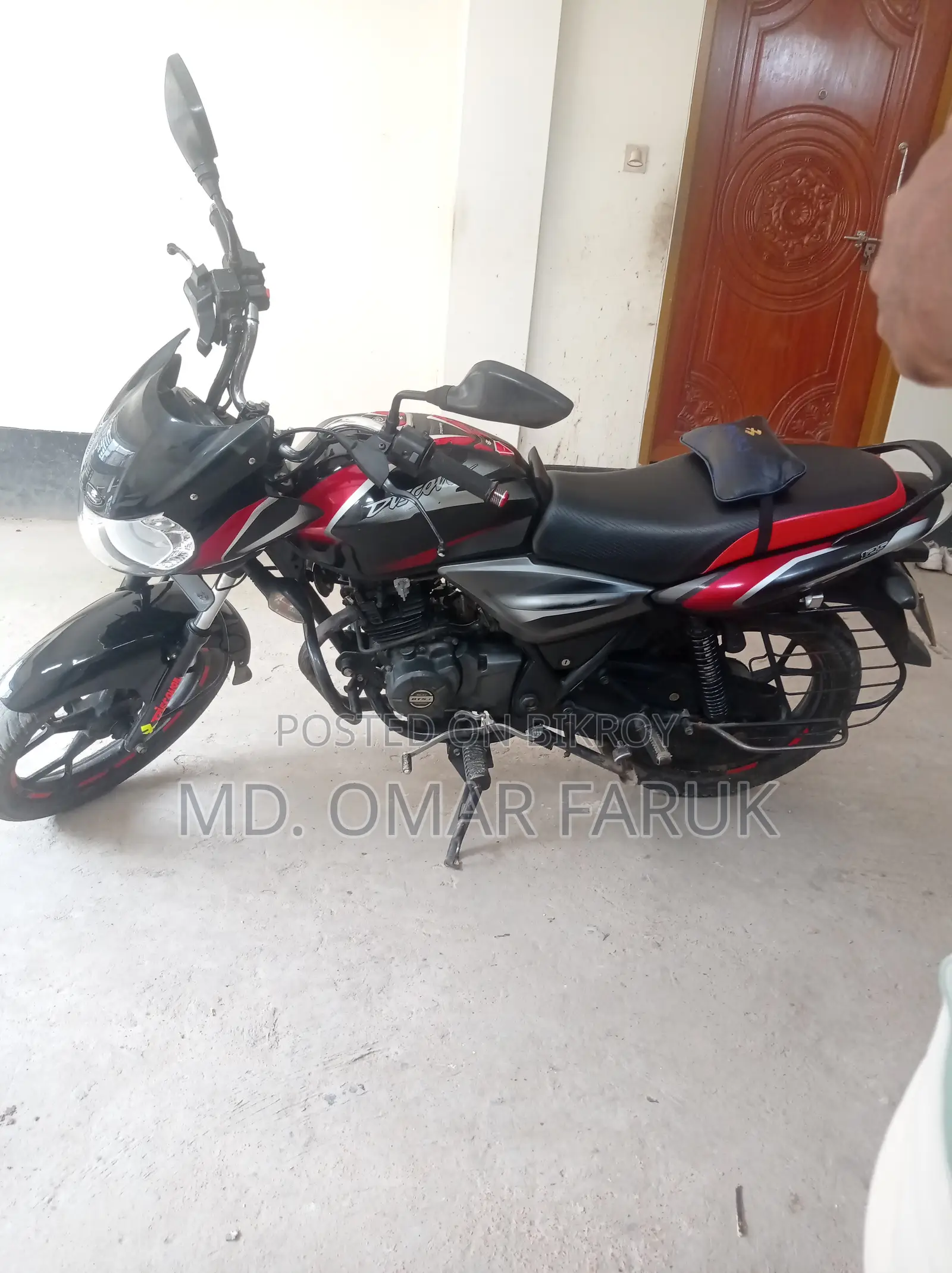 Bajaj Discover 125 2019 Black