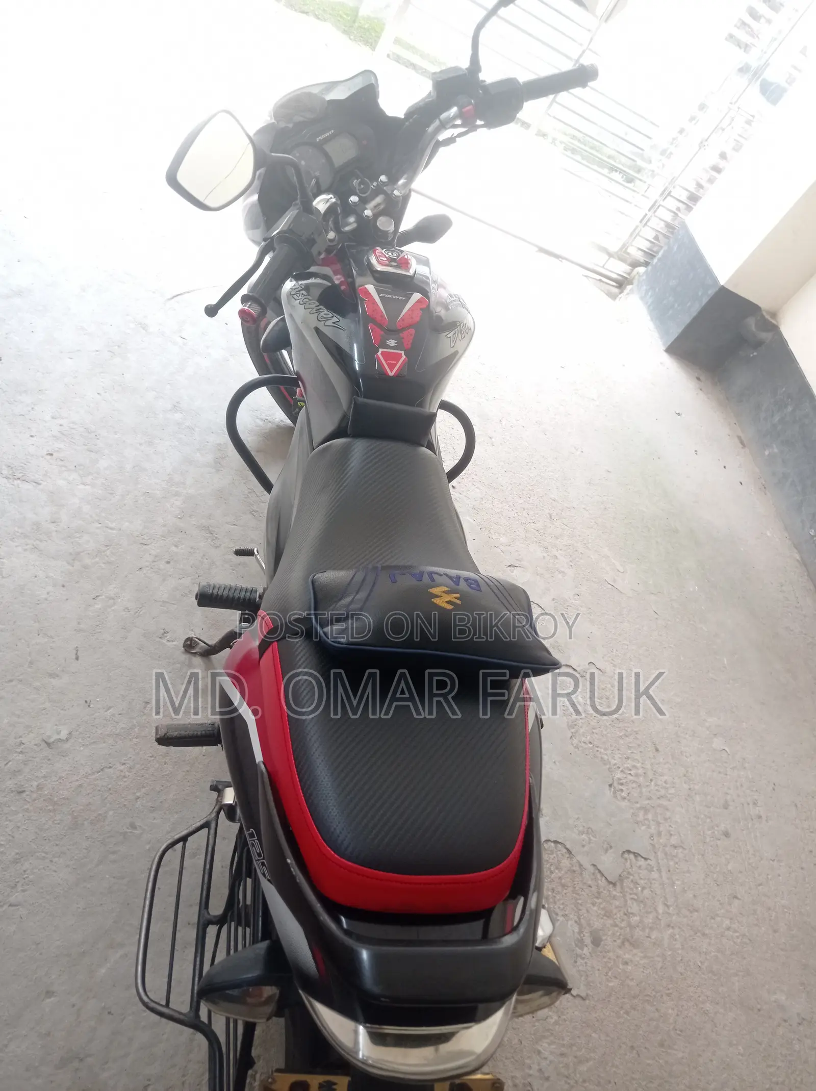 Bajaj Discover 125 2019 Black