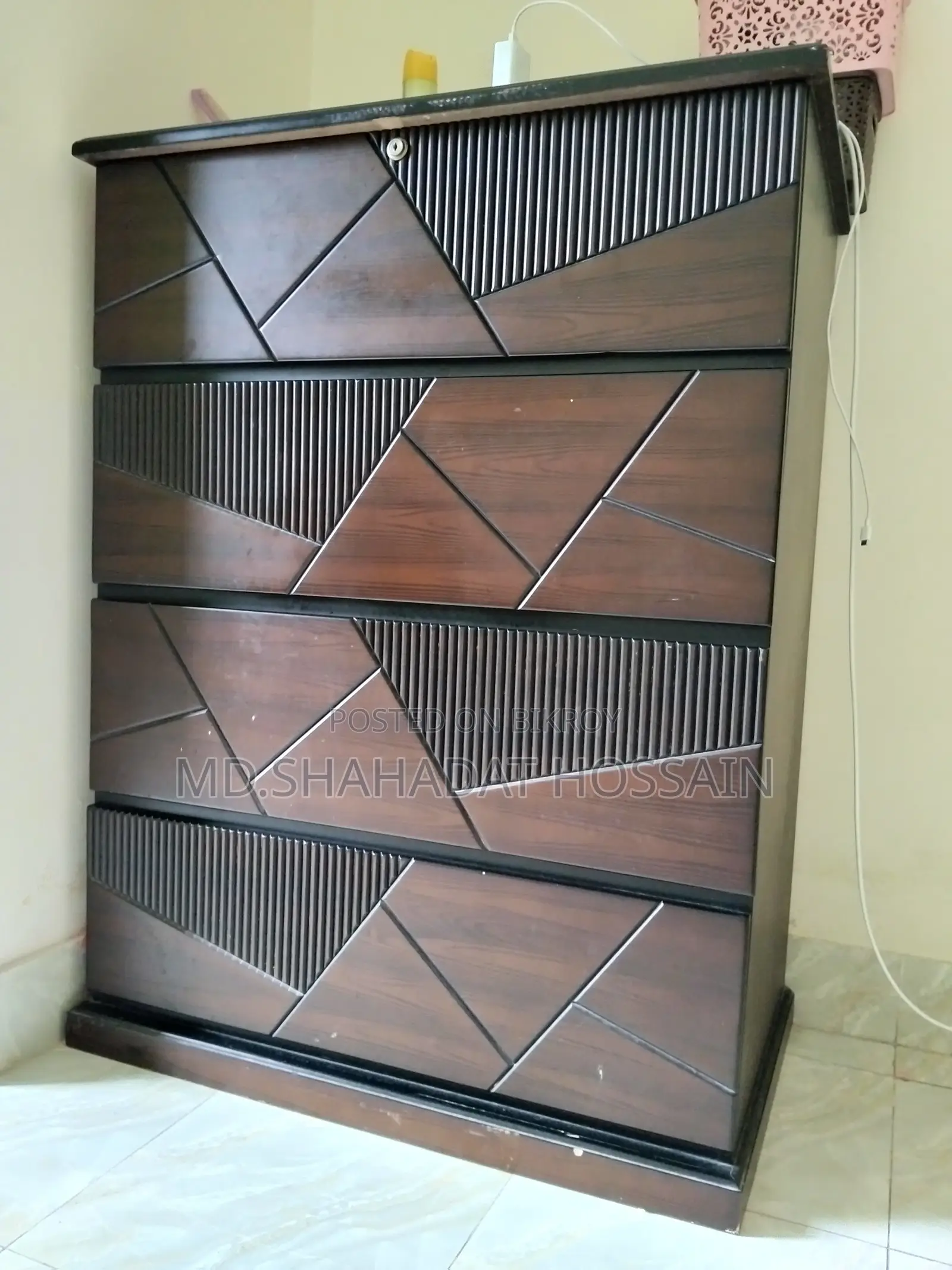 Wardrobe 4 Drawers