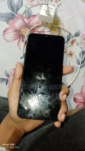 স্যামসাং গ্যালাক্সি এ১৩ ৩২ জিবি কালো